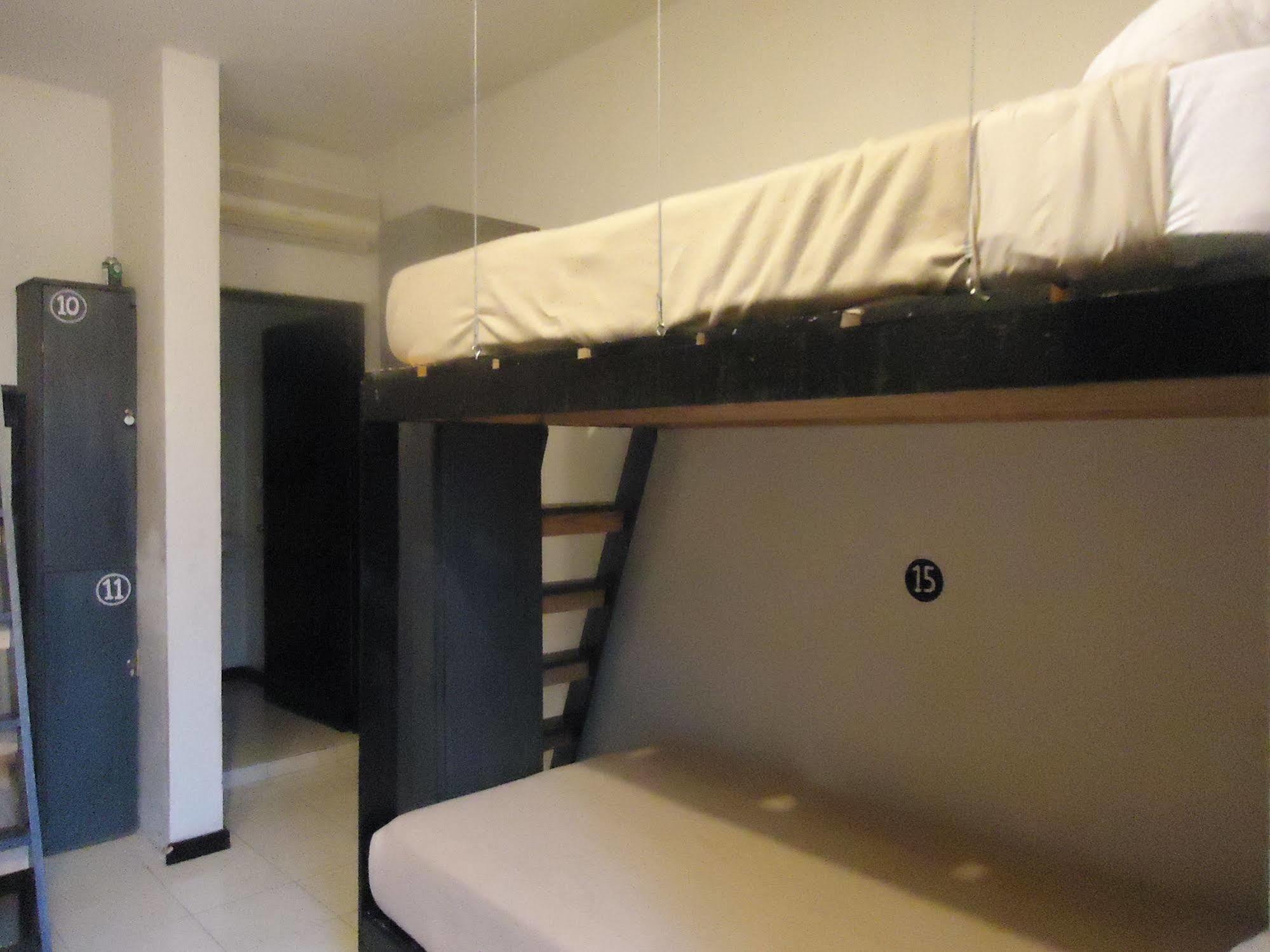 Humble Bumble Hostel 普拉亚卡门 外观 照片